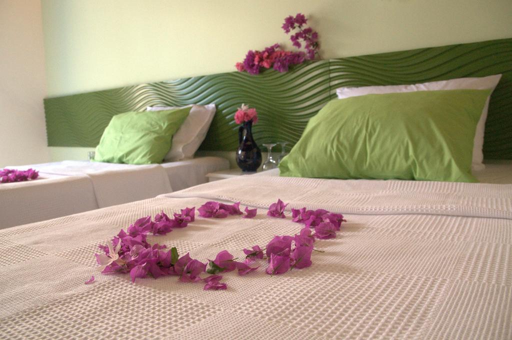 Pasalimani Hotel Çeşme Quarto foto