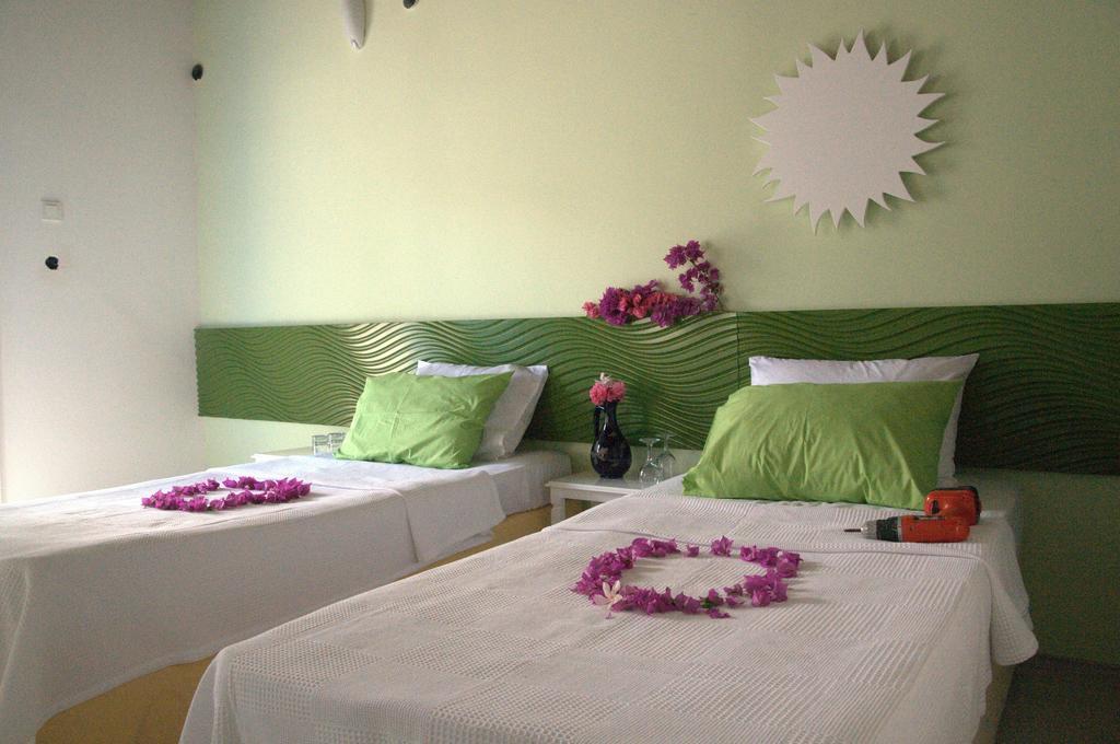 Pasalimani Hotel Çeşme Quarto foto